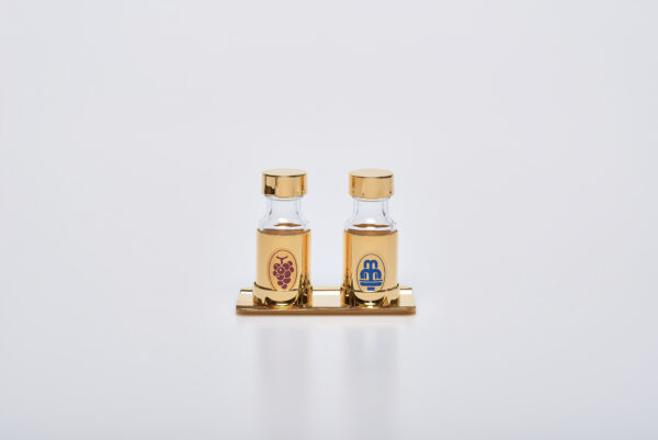 Bottigline acqua e vino con corazza e vassoio oro art. G.1967