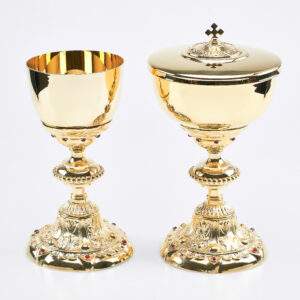 Calice e Pisside barocchi in fusione dorata con inserti rubino art. G.1889/1890