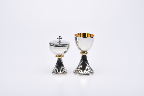Coppia Calice e Pisside mod. San Germano art. G.1877/1878